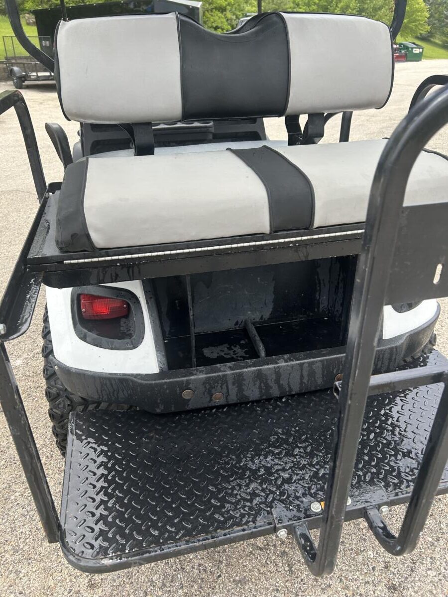 2019 EZ-GO Express S4 48 volt Cart - Image 6