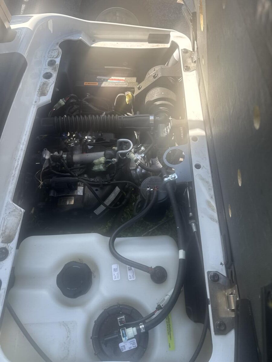 New 2025 Ez-Go Valor 4 Gas Cart - Image 7
