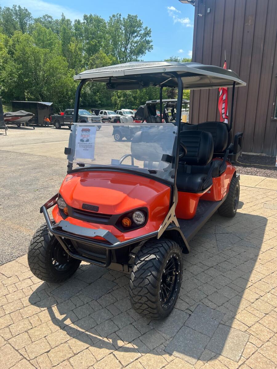 *New* 2025 EZ-GO Express 6 - Elite 4.2 (Explorer Package) *New*