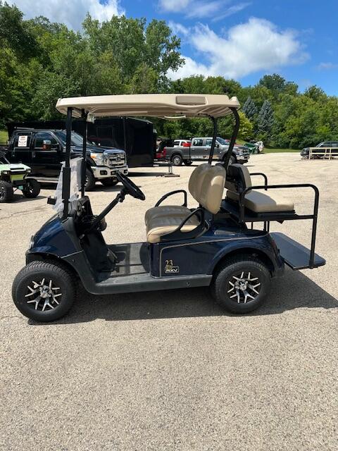 2020 EZ-GO RXV Elite Lithium Battery Cart - Image 11