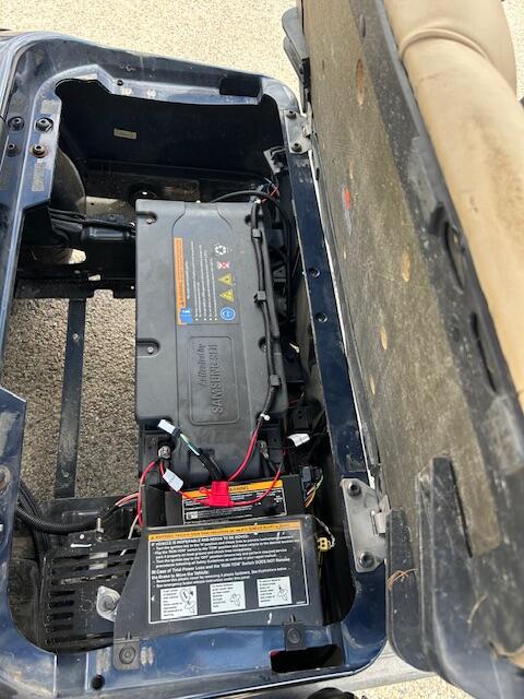 2020 EZ-GO RXV Elite Lithium Battery Cart - Image 6
