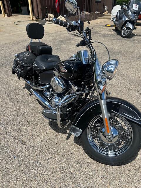 2010 Harley Davidson Heritage Soft Tail - Image 11