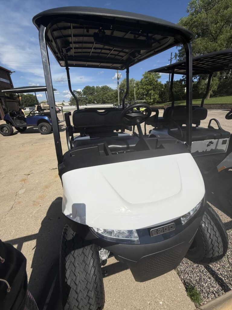 🚨🤍 FOR SALE – 2026 EZ-GO Valor 4 Gas Golf Cart! 🤍🚨